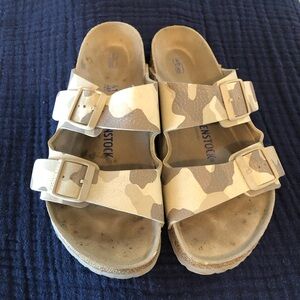 Birkenstock Women’s Arizona Soft Footbed Birko-Flor size 41